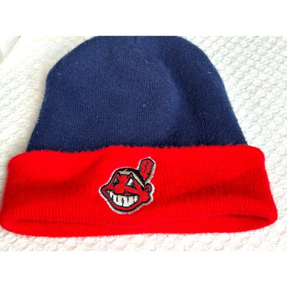 Cleveland Indians Beanie Hat Genuine MLB Merchandise Logo 7 Stocking Stuffer - Picture 1 of 4